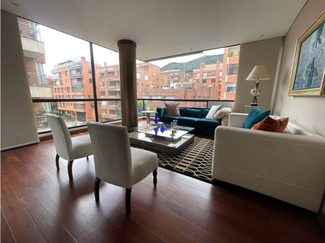 Apartamento de 3 alcobas en venta en Chicó Reservado, Bogotá, 193 m² · foto 2 de 20