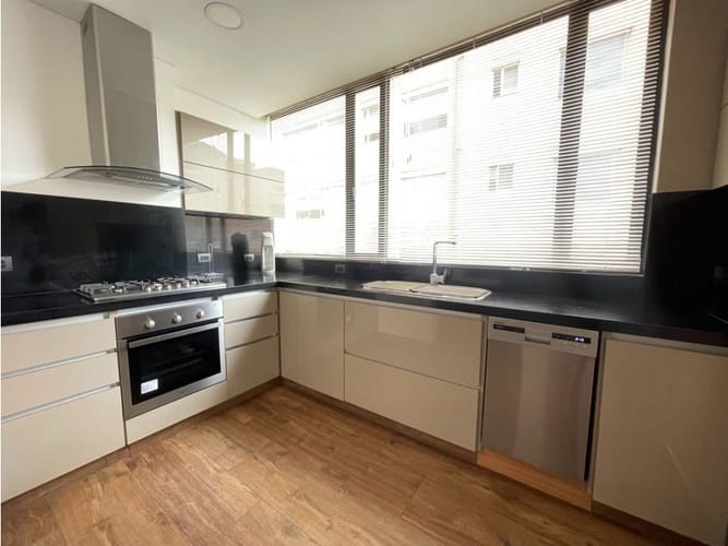 Apartamento de 3 alcobas en venta en Chicó Reservado, Bogotá, 193 m² · foto 11 de 20