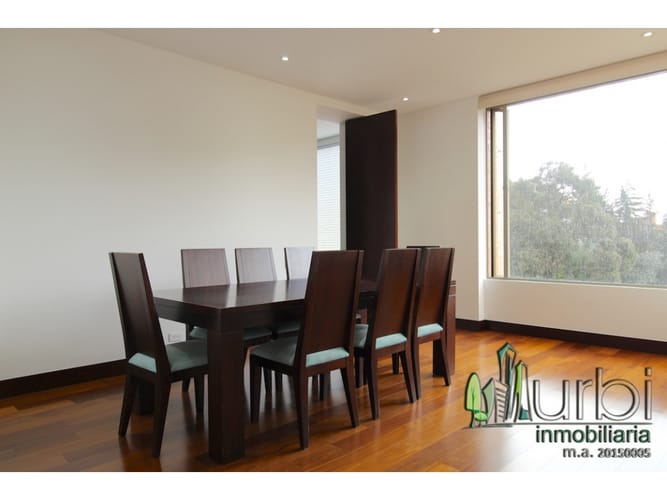 Apartamento de 4 alcobas en venta en Cerros De Niza, Bogotá, 345 m² · foto 3 de 20
