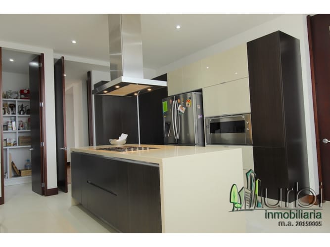 Apartamento de 4 alcobas en venta en Cerros De Niza, Bogotá, 345 m² · foto 6 de 20