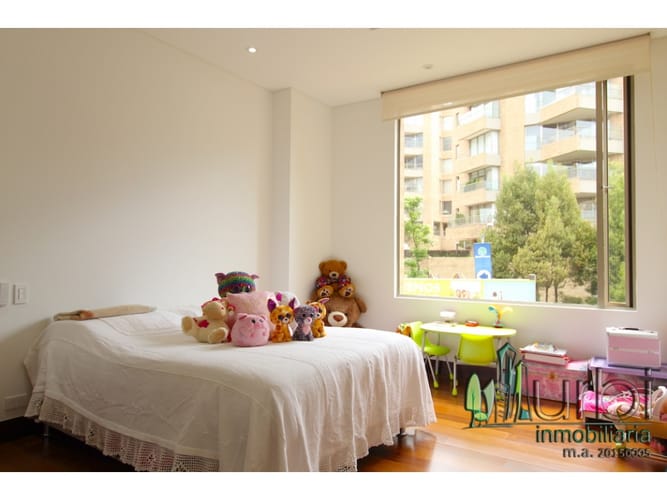 Apartamento de 4 alcobas en venta en Cerros De Niza, Bogotá, 345 m² · foto 10 de 20