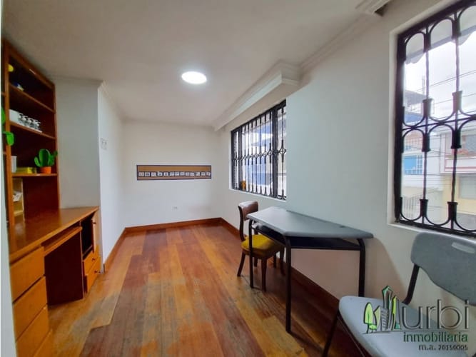 Casa de 6 alcobas en venta en Engativa Zona Urbana, Bogotá, 139 m² · foto 4 de 20