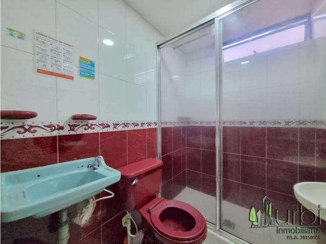 Casa de 6 alcobas en venta en Engativa Zona Urbana, Bogotá, 139 m² · foto 9 de 20