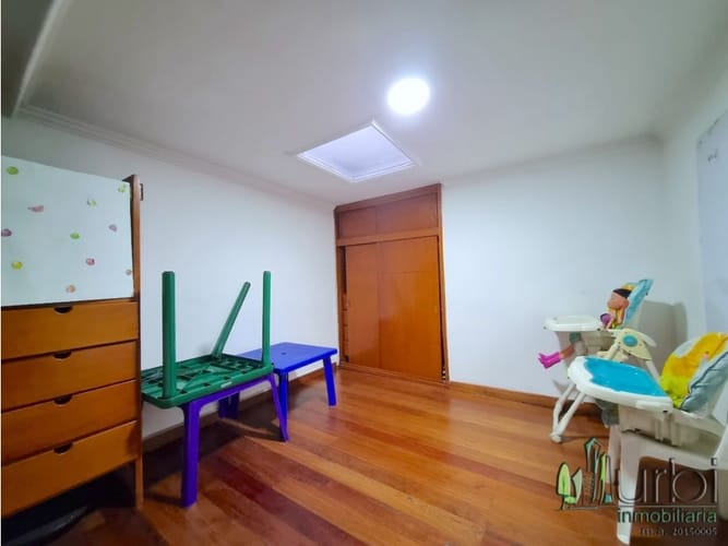 Casa de 6 alcobas en venta en Engativa Zona Urbana, Bogotá, 139 m² · foto 10 de 20