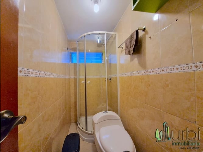 Casa de 6 alcobas en venta en Engativa Zona Urbana, Bogotá, 139 m² · foto 13 de 20