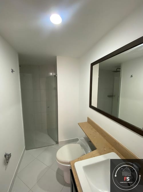 Apartamento de 3 alcobas en arriendo en Loma De San Jose, Sabaneta, 97 m² · foto 3 de 23