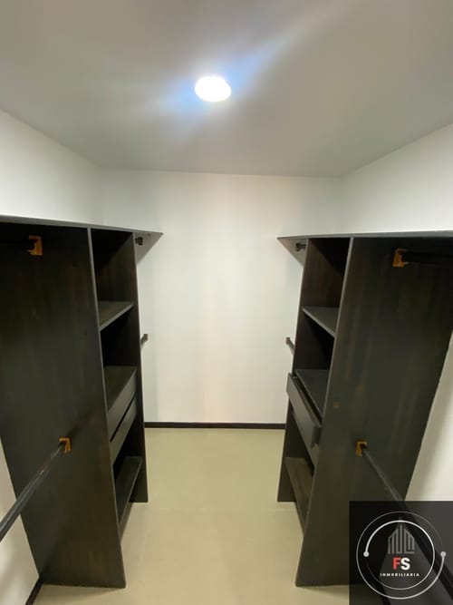 Apartamento de 3 alcobas en arriendo en Loma De San Jose, Sabaneta, 97 m² · foto 4 de 23