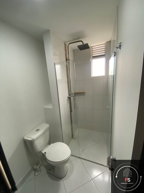 Apartamento de 3 alcobas en arriendo en Loma De San Jose, Sabaneta, 97 m² · foto 13 de 23
