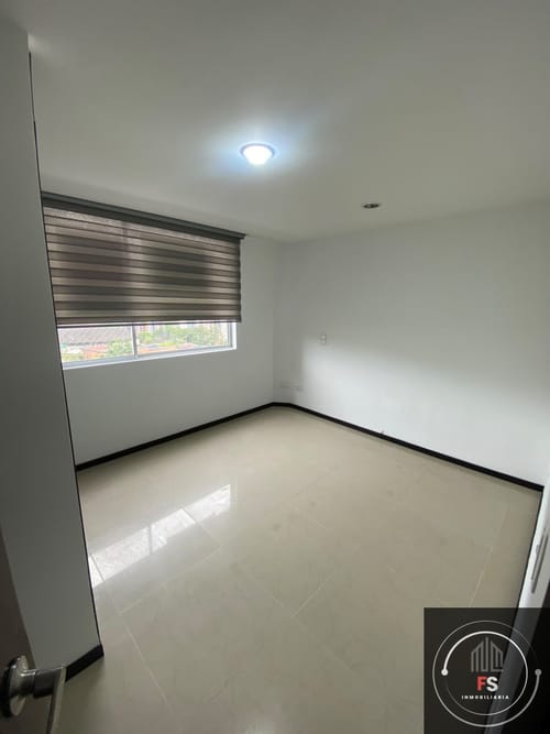 Apartamento de 3 alcobas en arriendo en Loma De San Jose, Sabaneta, 97 m² · foto 14 de 23
