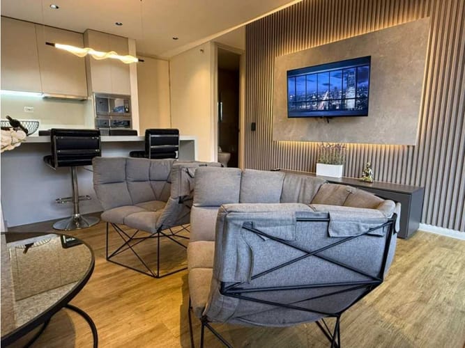 Apartamento de 2 alcobas en venta en Transversal Superior, Medellín, 73 m² · foto 2 de 15