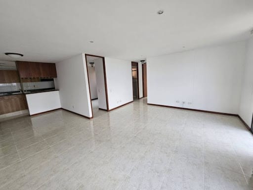 Apartamento de 2 alcobas en arriendo en Transversal Superior, Medellín, 76 m² · foto 5 de 24