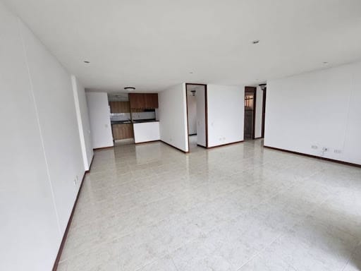 Apartamento de 2 alcobas en arriendo en Transversal Superior, Medellín, 76 m² · foto 12 de 24