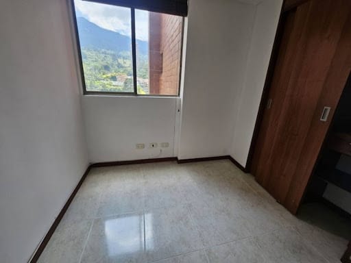 Apartamento de 2 alcobas en arriendo en Transversal Superior, Medellín, 76 m² · foto 18 de 24