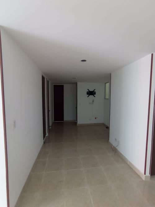 Apartamento de 3 alcobas en arriendo en El Tesoro, Neiva, 94 m² · foto 4 de 13