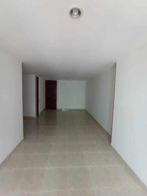 Apartamento de 3 alcobas en arriendo en El Tesoro, Neiva, 94 m² · foto 8 de 13