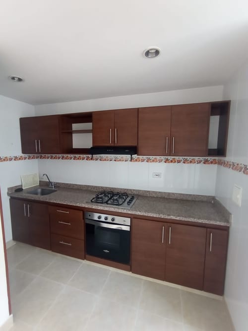 Apartamento de 3 alcobas en arriendo en El Tesoro, Neiva, 94 m² · foto 10 de 13