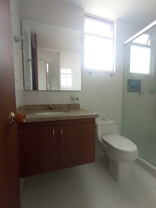 Apartamento de 3 alcobas en arriendo en El Tesoro, Neiva, 94 m² · foto 12 de 13
