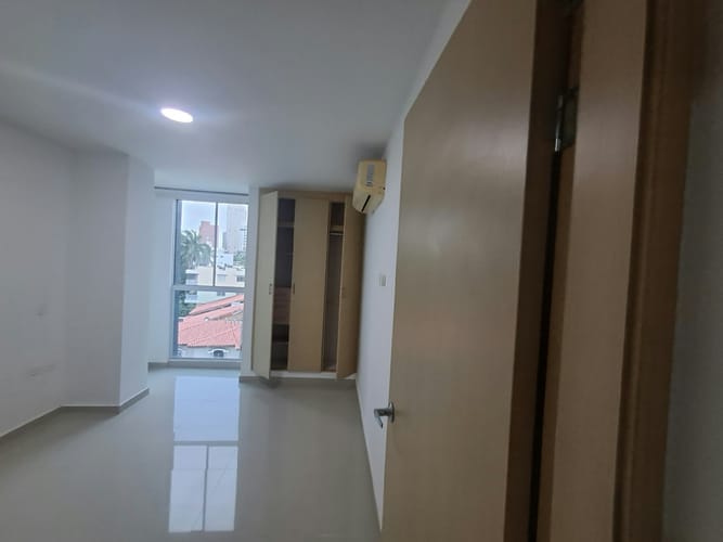 Apartamento de 3 alcobas en arriendo en Villa Country, Barranquilla, 112 m² · foto 3 de 24