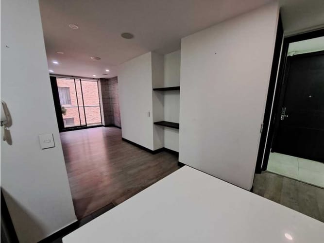 Apartaestudio en venta en El Virrey, Bogotá, 63 m² · foto 4 de 24