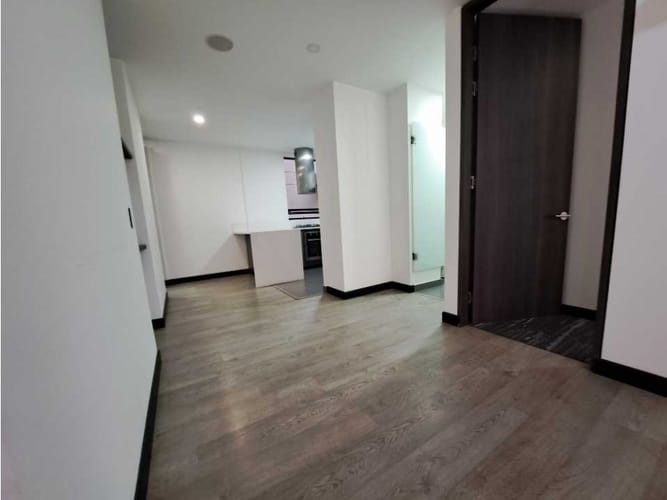 Apartaestudio en venta en El Virrey, Bogotá, 63 m² · foto 6 de 24