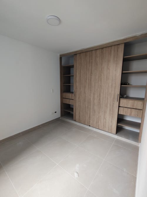 Apartamento de 2 alcobas en venta en Sameco, Cali, 57 m² · foto 2 de 21