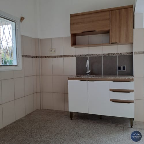 Casa en alquiler c/ cochera en Solymar · Foto 4