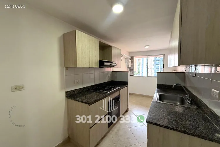 Apartamento de 3 alcobas en arriendo en Castropol, Medellín, 110 m² · foto 7 de 24