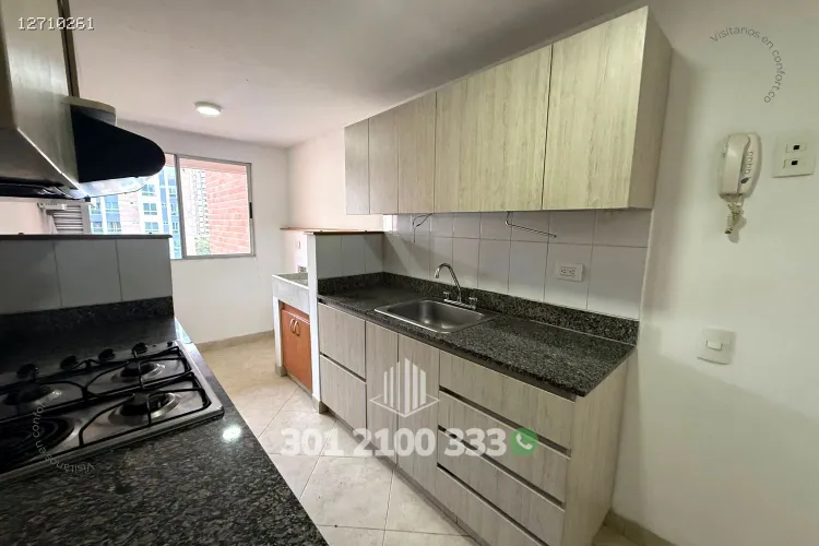 Apartamento de 3 alcobas en arriendo en Castropol, Medellín, 110 m² · foto 8 de 24