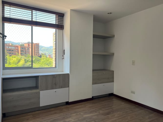 Apartamento de 3 alcobas en arriendo en El Diamante 2, Envigado, 120 m² · foto 10 de 18