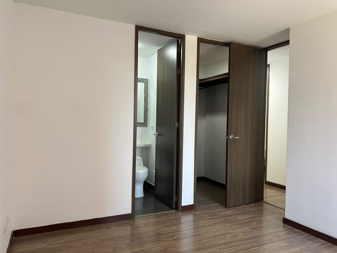 Apartamento de 3 alcobas en arriendo en El Diamante 2, Envigado, 120 m² · foto 8 de 18