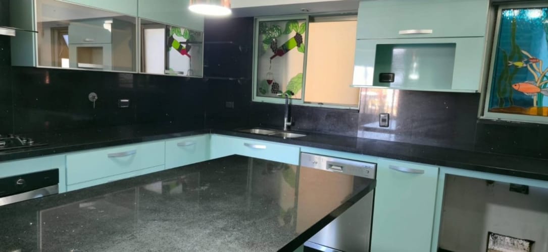 Apartamento de 3 alcobas en venta en Belén, Medellín, 125 m² · foto 3 de 24