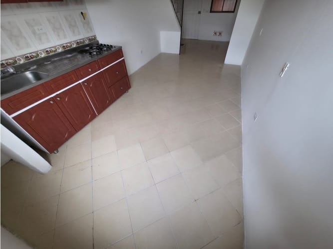 Apartamento de 2 alcobas en arriendo en Miraflores, Medellín, 68 m² · foto 2 de 16