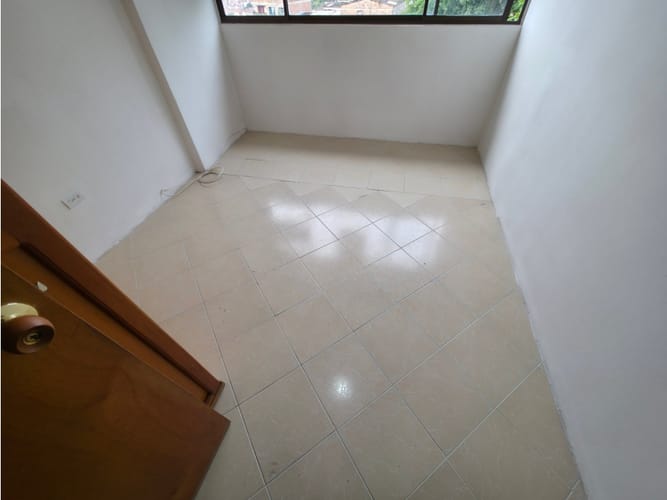 Apartamento de 2 alcobas en arriendo en Miraflores, Medellín, 68 m² · foto 6 de 16