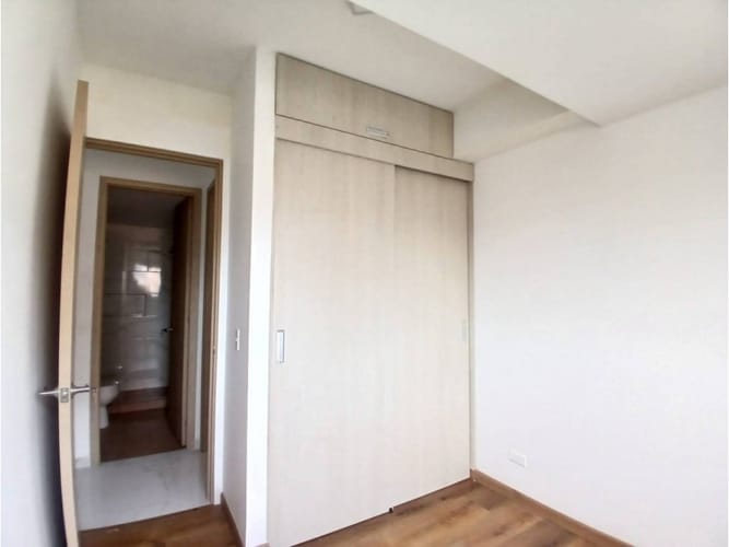 Apartamento de 3 alcobas en arriendo en Fabricato, Bello, 95 m² · foto 6 de 19