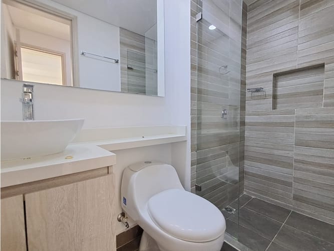 Apartamento de 3 alcobas en arriendo en Fabricato, Bello, 95 m² · foto 14 de 19