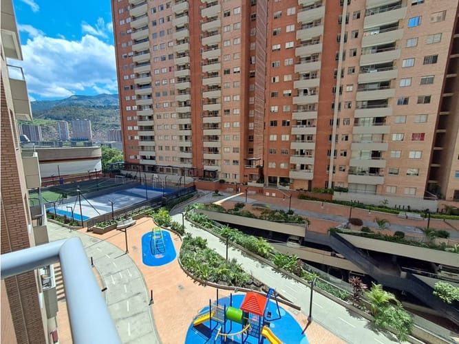 Apartamento de 3 alcobas en arriendo en Fabricato, Bello, 95 m² · foto 18 de 19