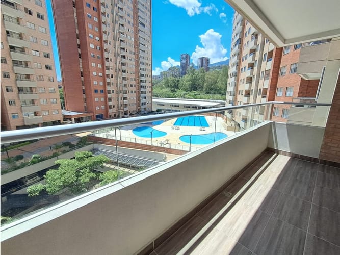 Apartamento de 3 alcobas en arriendo en Fabricato, Bello, 95 m² · foto 19 de 19