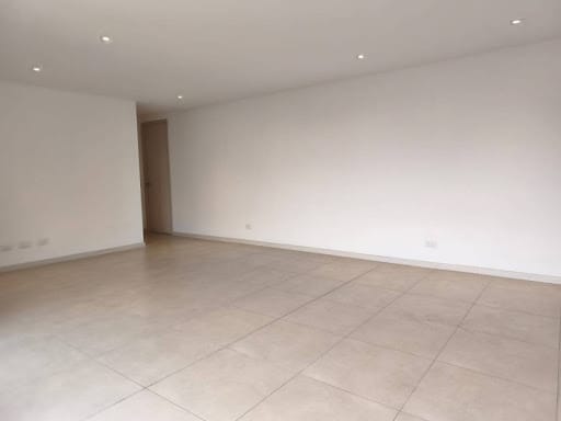 Apartamento de 3 alcobas en arriendo en Castropol, Medellín, 107 m² · foto 6 de 22