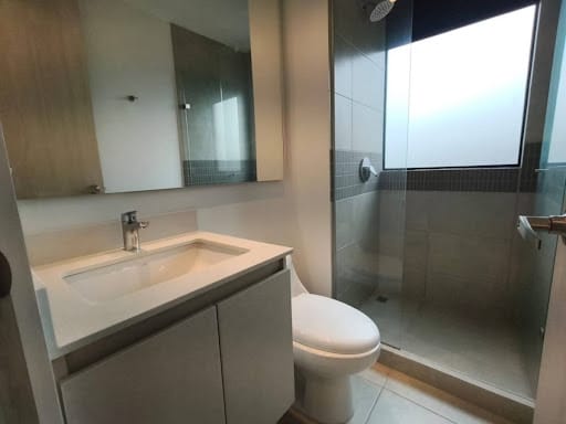 Apartamento de 3 alcobas en arriendo en Castropol, Medellín, 107 m² · foto 11 de 22