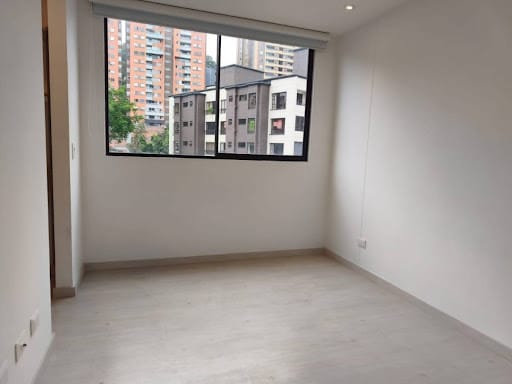 Apartamento de 3 alcobas en arriendo en Castropol, Medellín, 107 m² · foto 14 de 22