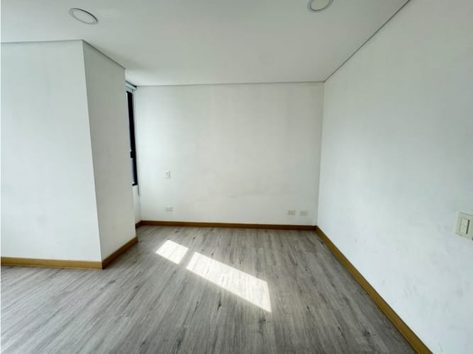 Apartamento de 3 alcobas en arriendo en Las Palmas, Medellín, 100 m² · foto 16 de 20