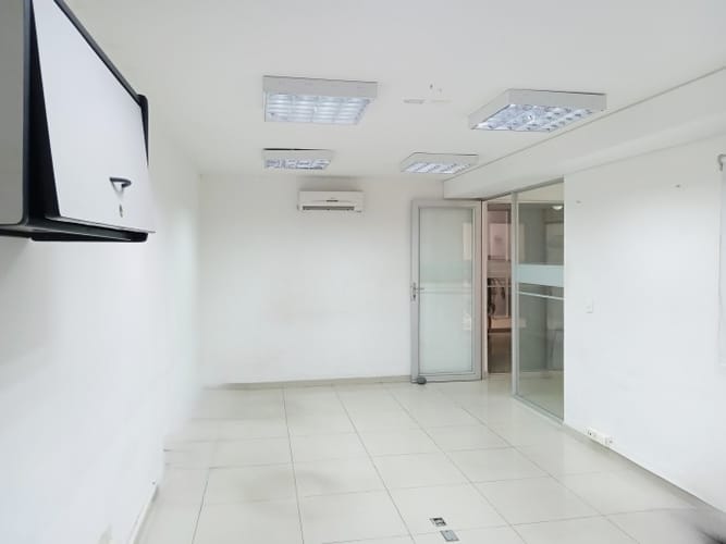 Edificio en venta en La Flora, Cali, 620 m² · foto 6 de 24