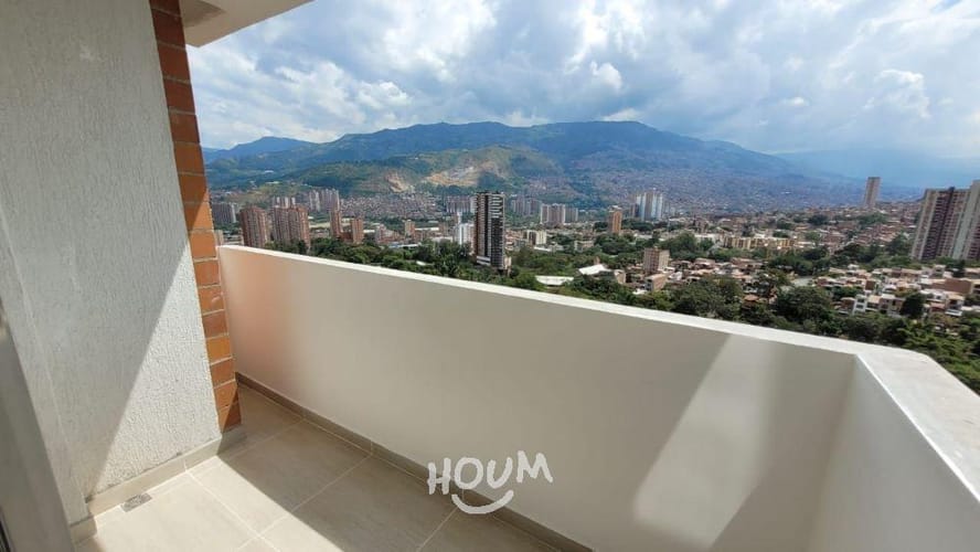 Apartamento de 3 alcobas en venta en Bucaros, Bello, 55 m² · foto 2 de 14