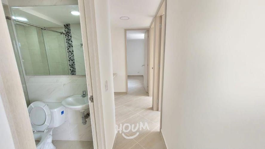 Apartamento de 3 alcobas en venta en Bucaros, Bello, 55 m² · foto 5 de 14