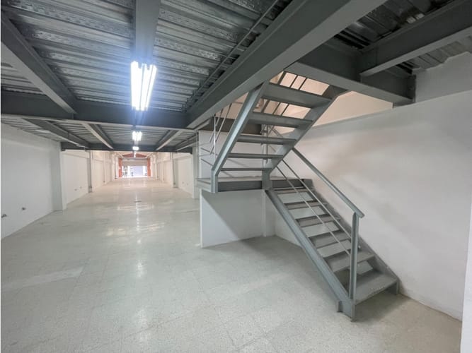 Bodega en arriendo en Zona Centro, Envigado, 340 m² · foto 11 de 18