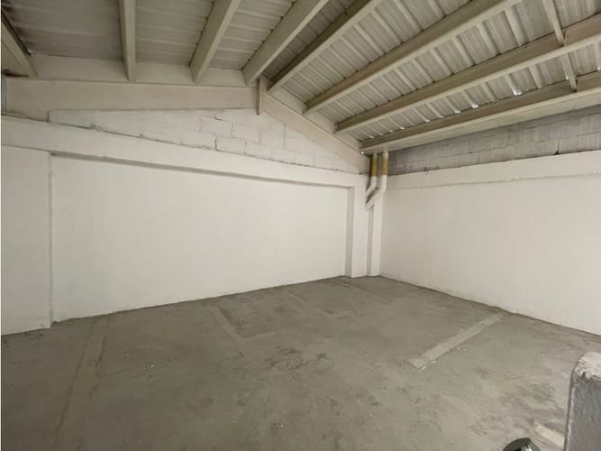 Bodega en arriendo en Zona Centro, Envigado, 340 m² · foto 12 de 18