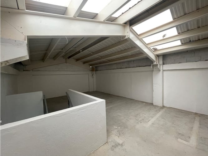 Bodega en arriendo en Zona Centro, Envigado, 340 m² · foto 14 de 18