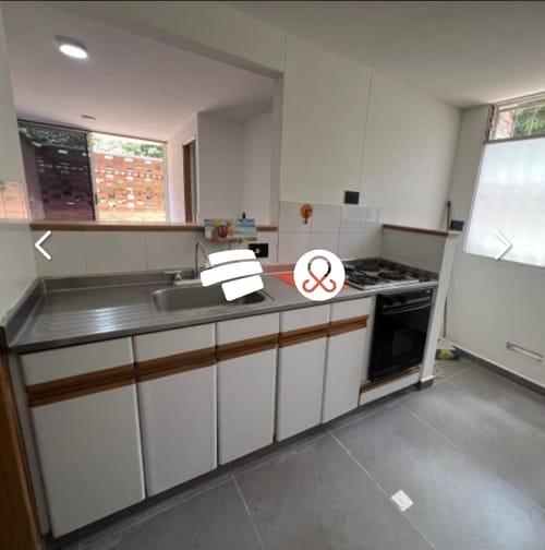 Apartamento de 1 alcoba en venta en Loma De Los Bernal, Medellín, 39 m² · foto 6 de 7