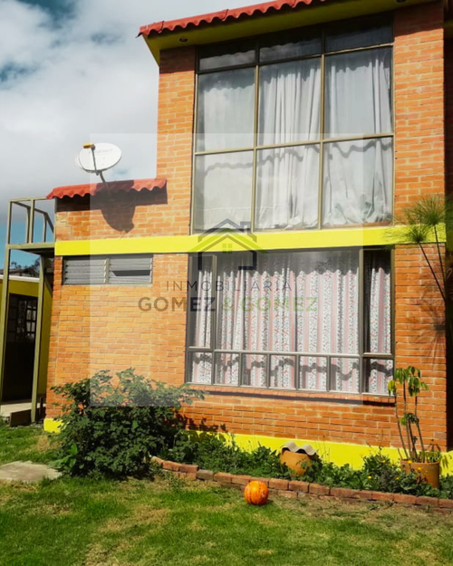 Casa de 3 alcobas en venta en Villa Olimpica, Chía, 180 m² · foto 2 de 8