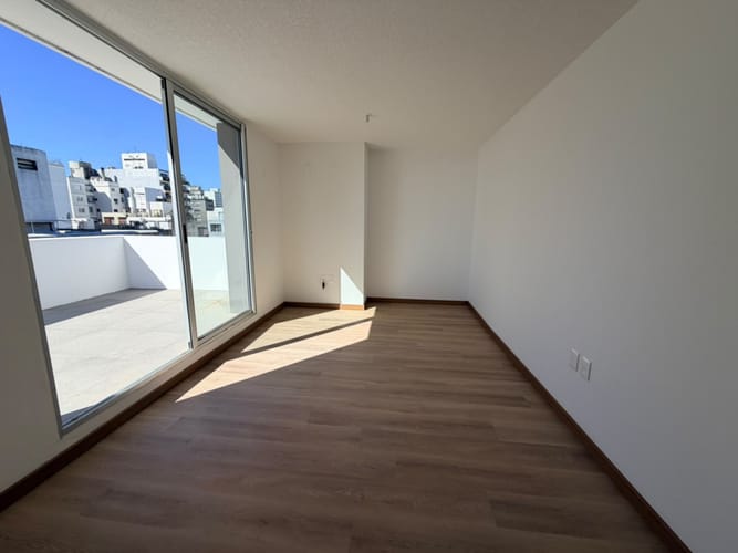 ALQUILER APARTAMENTO DE 1 DORMITORIO EN CORDÓN - PISO 10 AL FRENTE CON ESPECTACULAR TERRAZA PRIVADA · Photo 5